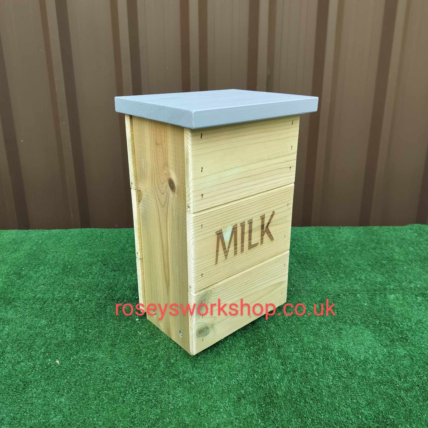 Doorstep Milk Box Crate - Holds 1x 4pt Plastic Bottle