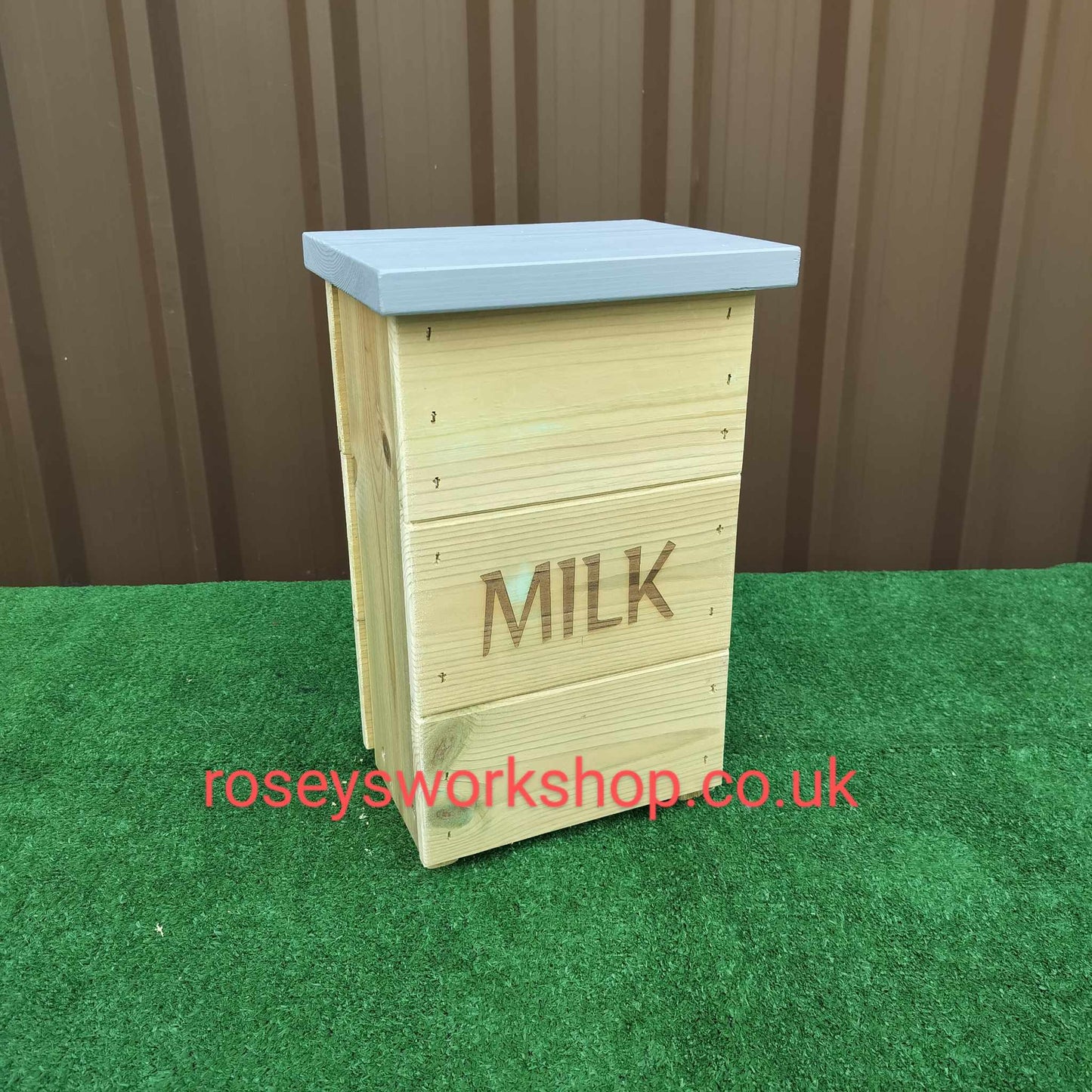 Doorstep Milk Box Crate - Holds 1x 4pt Plastic Bottle