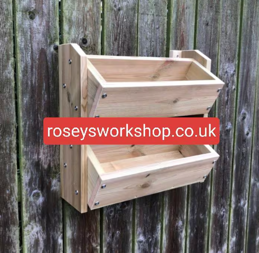 Wall Mount 2 Tiered Planter