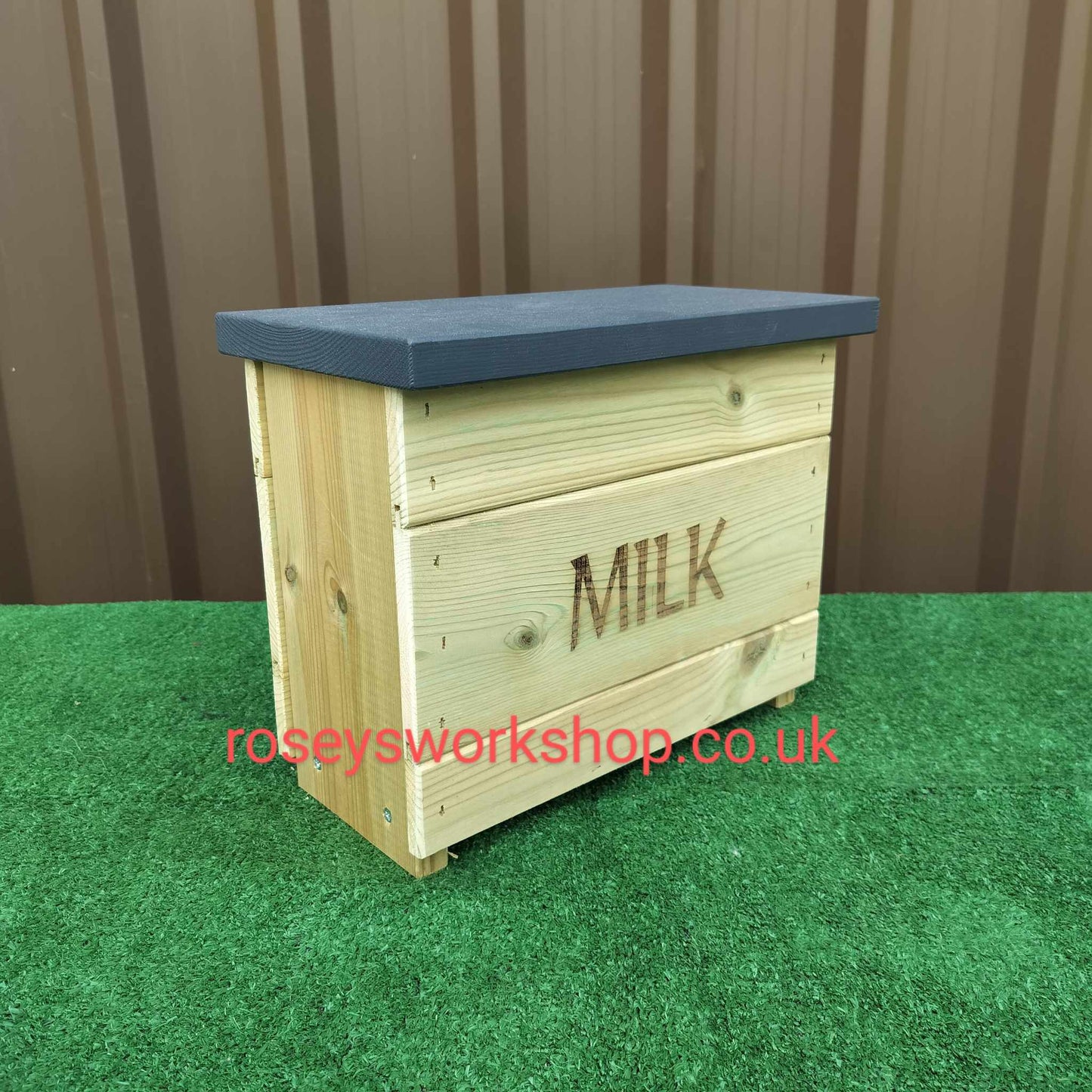Doorstep Milk Box Crate - Holds 3x 1pt Glass Bottles