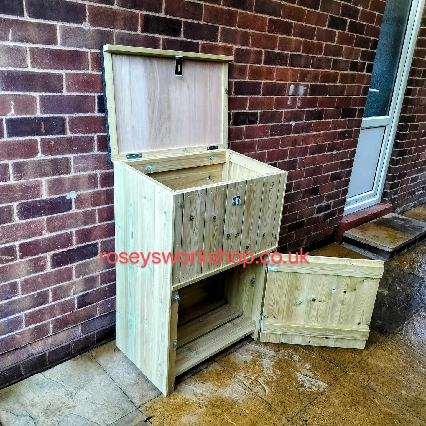 Tall Doorstep Muddy Boots and Parcel Box Combo Unit