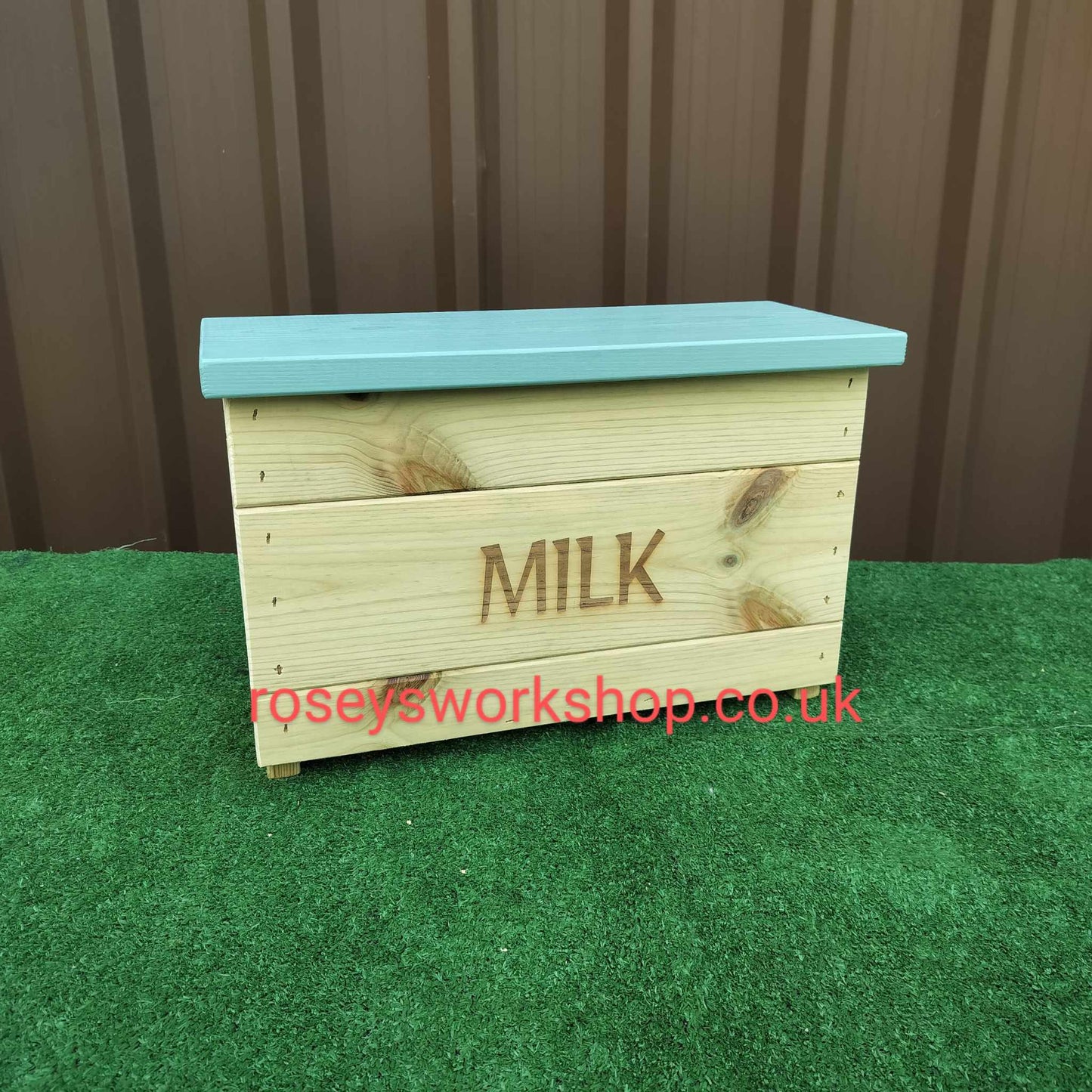 (Copy) Doorstep Milk Box Crate - Holds 5 x 1pt Glass Bottles