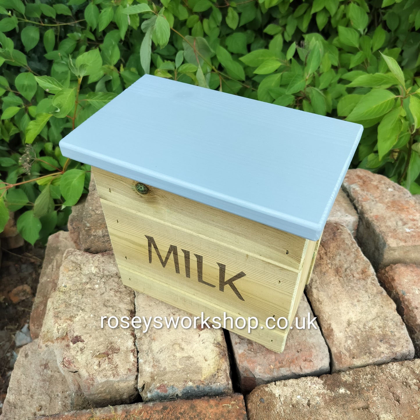 Doorstep Milk Box Crate - Holds 2x 1pt Glass Bottles