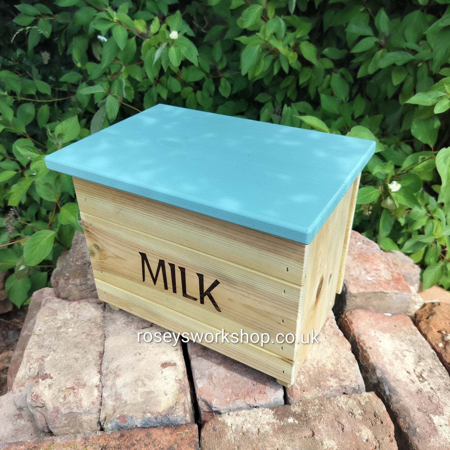 Doorstep Milk Box Crate - Holds 6x 1pt Glass Bottles